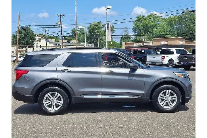 $31274 : Ford Explorer 2022 AWD XLT 4 image 7