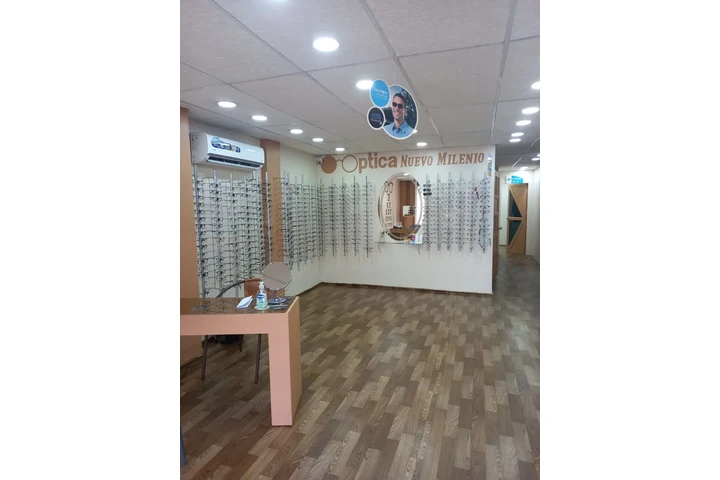 SE ALQUILA OPTICA AL NORTE image 4