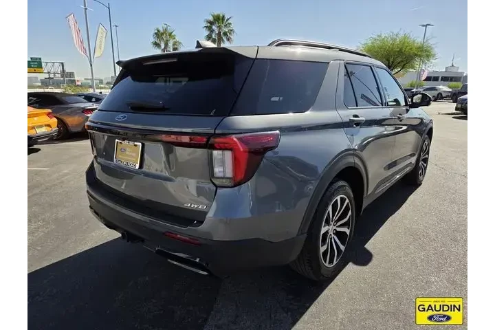 $39900 : Ford Explorer 2025 AWD ST-Li image 7