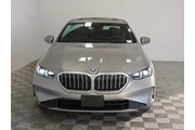 $39995 : BMW 5 Series 2024 AWD 530i x thumbnail