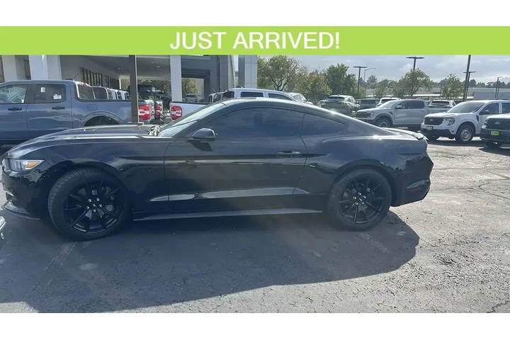 $29988 : Ford Mustang 2017 GT 2dr Fas image 1