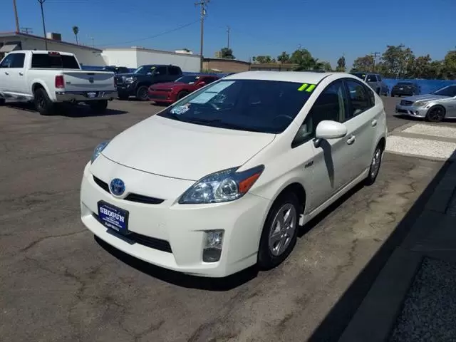 $9795 : 2011 Prius One image 5