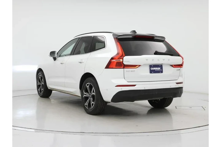 $26998 : Volvo XC60 2022 AWD B5 Momen image 2