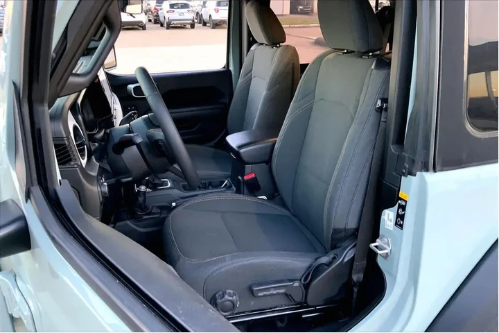 $30415 : Jeep Wrangler 2024 4x4 Sport image 7