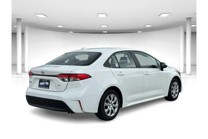 $19888 : Toyota Corolla 2024 LE 4dr S image 4