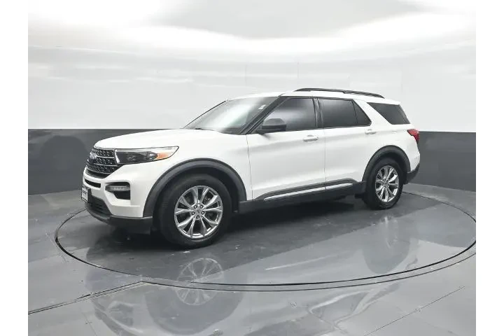 $16495 : Ford Explorer 2020 XLT 4dr S image 1