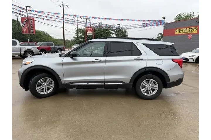 $23698 : Ford Explorer 2023 XLT 4dr S image 10