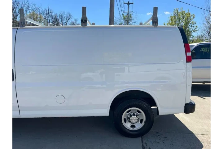 $11500 : 2016 Express 2500 image 9