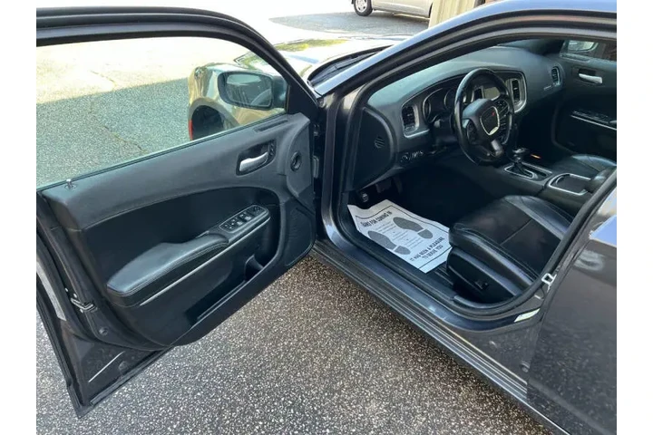 $12999 : 2020 Charger SXT image 9