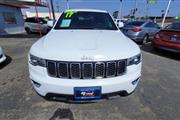 $16995 : 2017 Grand Cherokee Laredo thumbnail