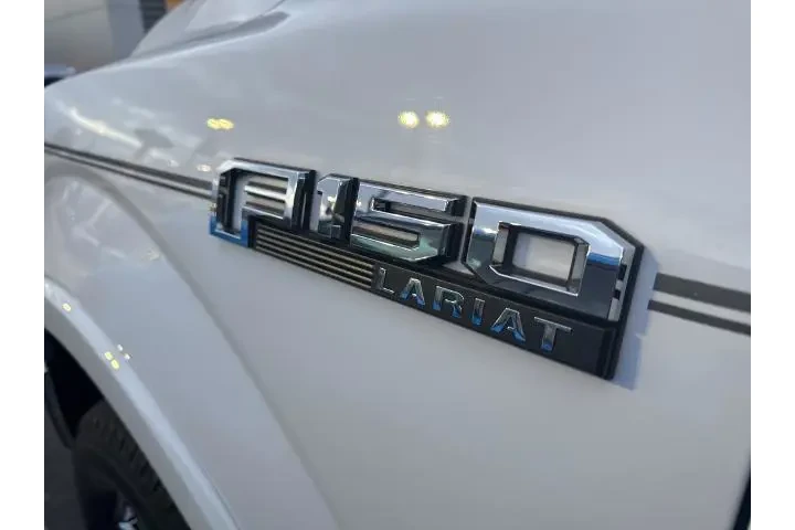 $32937 : Ford F-150 2019 4x4 Lariat 4 image 9