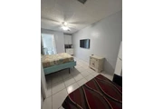 Rento Efficiency Amueblado. en Miami
