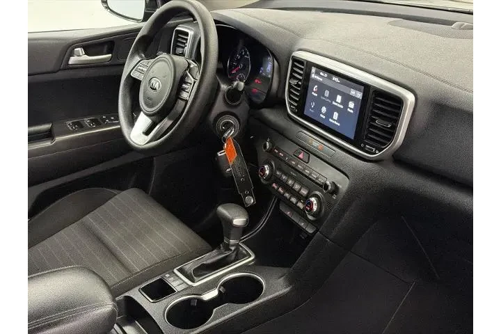 $20000 : Kia Sportage 2020 AWD LX 4dr image 9