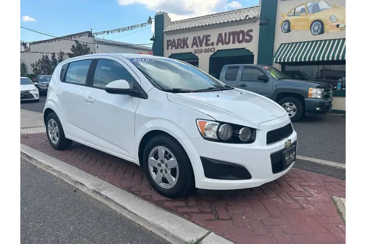 $5495 : 2016 Sonic LS Auto image 1