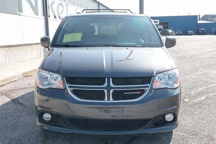 $10949 : 2018 Grand Caravan SXT image 2