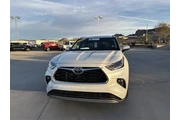 $39900 : Toyota Highlander 2022 AWD P thumbnail