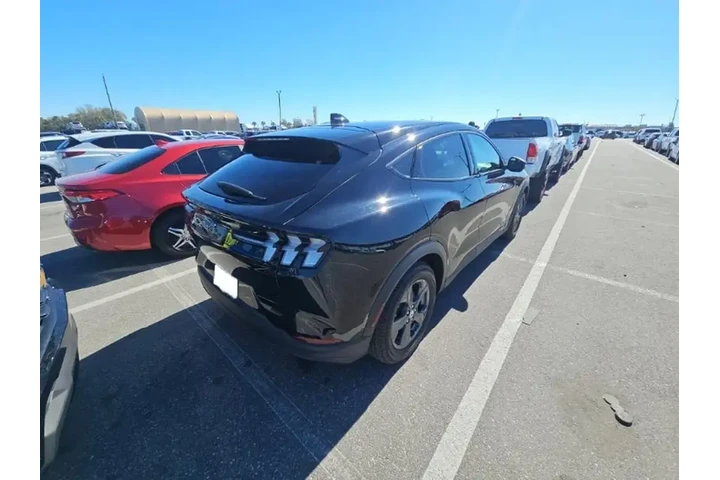 $18990 : Ford Mustang Mach-E 2021 Sel image 4
