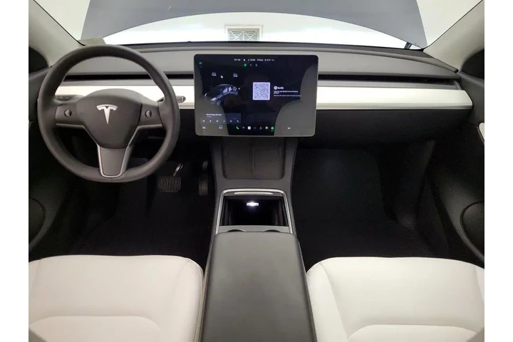 $25998 : Tesla Model Y 2021 AWD Long image 9