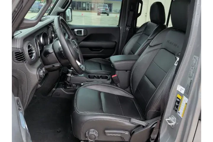 $31995 : Jeep Wrangler Unlimited 2021 image 10