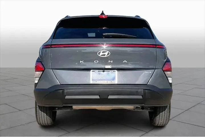 $21999 : Hyundai KONA 2025 AWD SEL 4d image 4