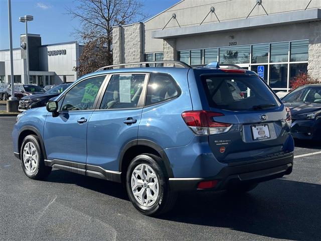 $25900 : PRE-OWNED 2021 SUBARU FORESTER image 4