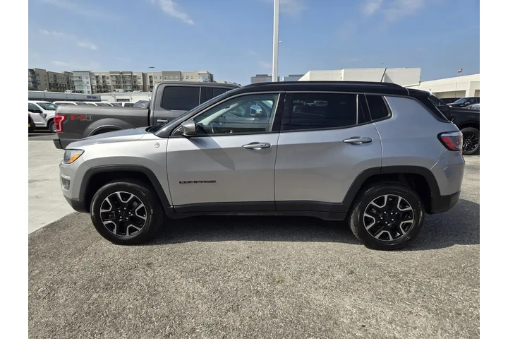 $14391 : Jeep Compass 2019 4x4 Trailh image 4