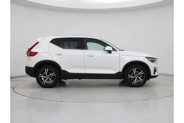 $28998 : Volvo XC40 2025 AWD B5 Core image 7