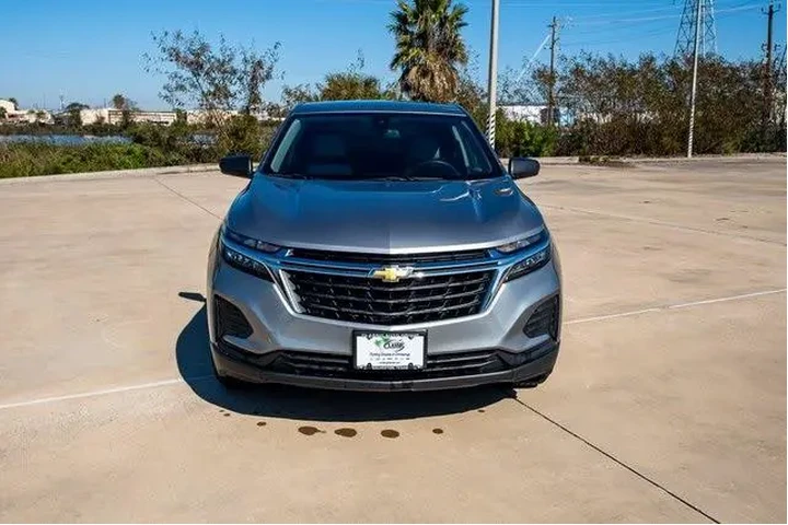 $19196 : Chevrolet Equinox 2023 LS 4d image 9
