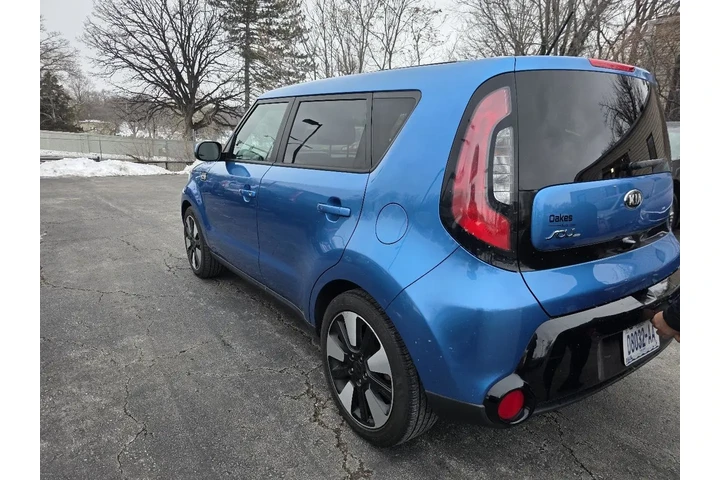 $5900 : 2016 Soul + image 5