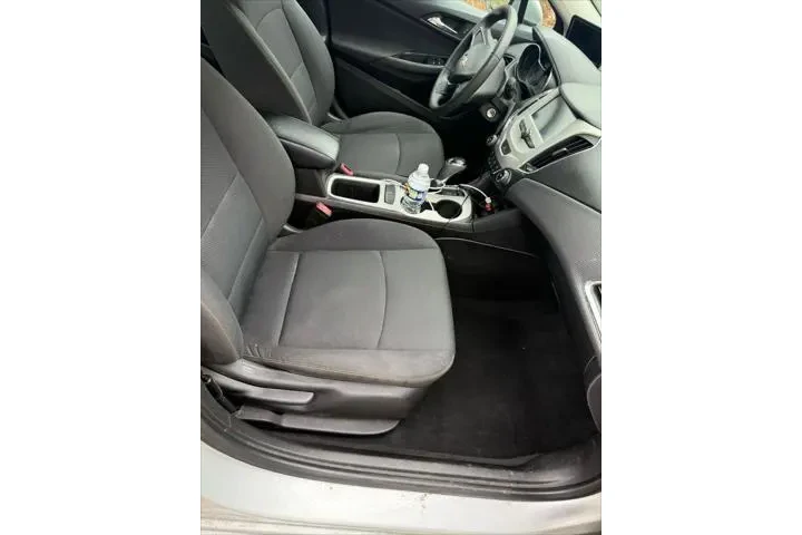 $7998 : Chevrolet Cruze 2018 LS Auto image 7