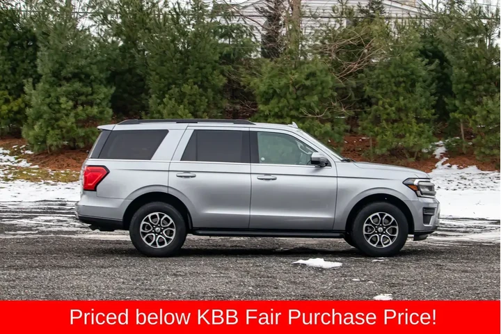 $35395 : Ford Expedition 2024 4x2 XLT image 10