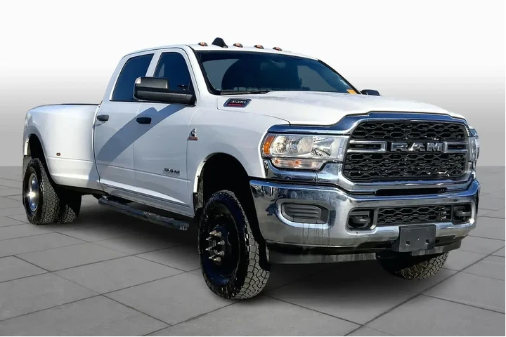 $37825 : Ram 3500 2020 4x4 Tradesman image 2