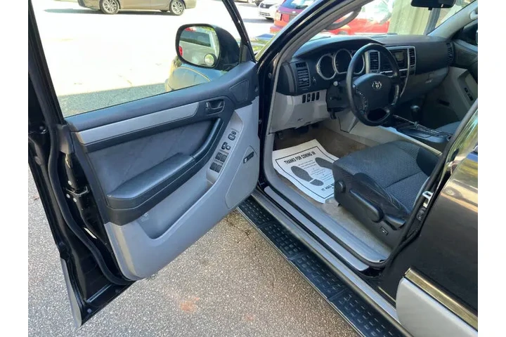 $7999 : 2003 4Runner SR5 image 10