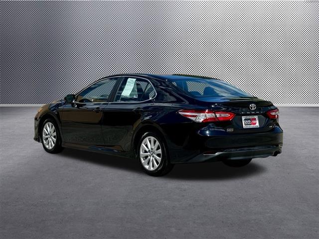 $21157 : 2018 Camry LE image 5