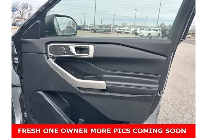 $30954 : Ford Explorer 2022 AWD XLT 4 image 9
