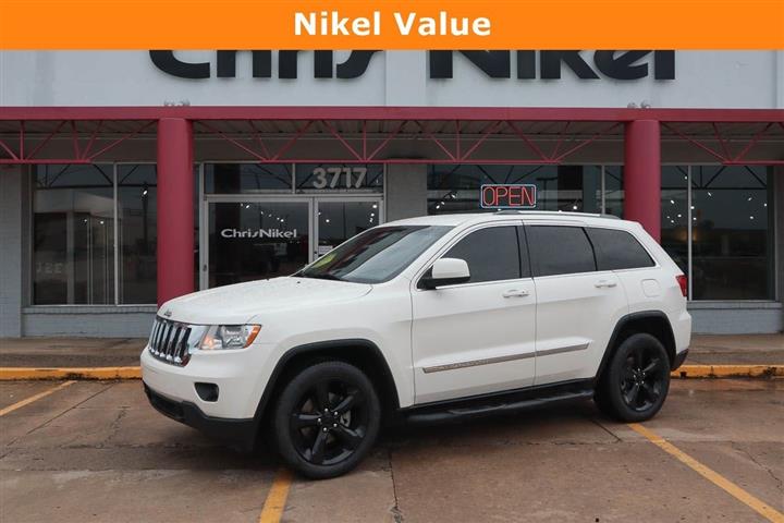 $15979 : 2011 Grand Cherokee Laredo image 1