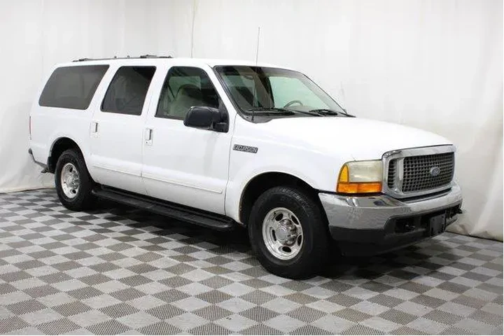 $11985 : Ford Excursion 2000 XLT 4dr image 1