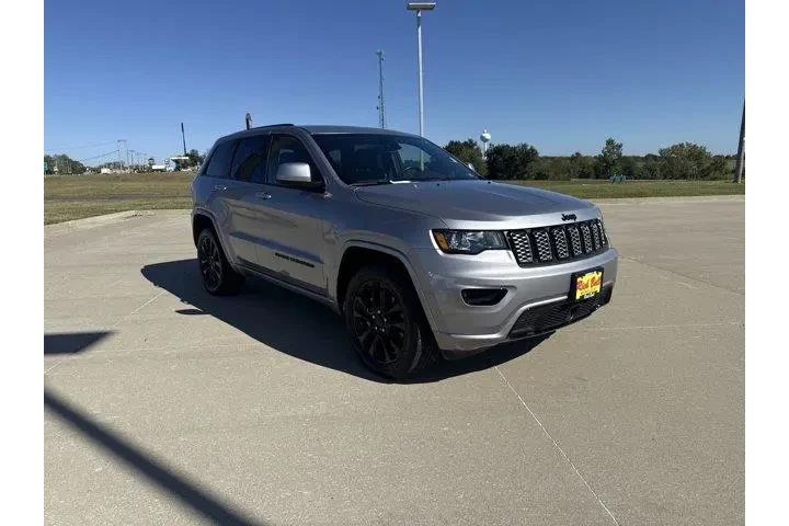 $27997 : Jeep Grand Cherokee 2021 4x4 image 8
