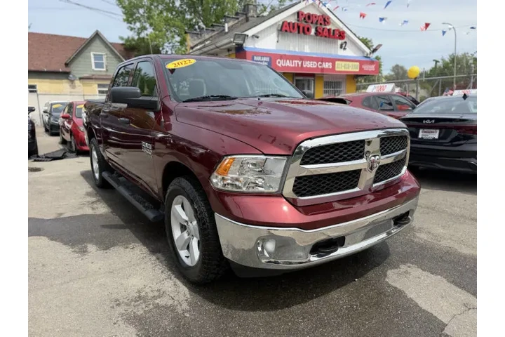 2022 RAM 1500 Classic SLT image 2