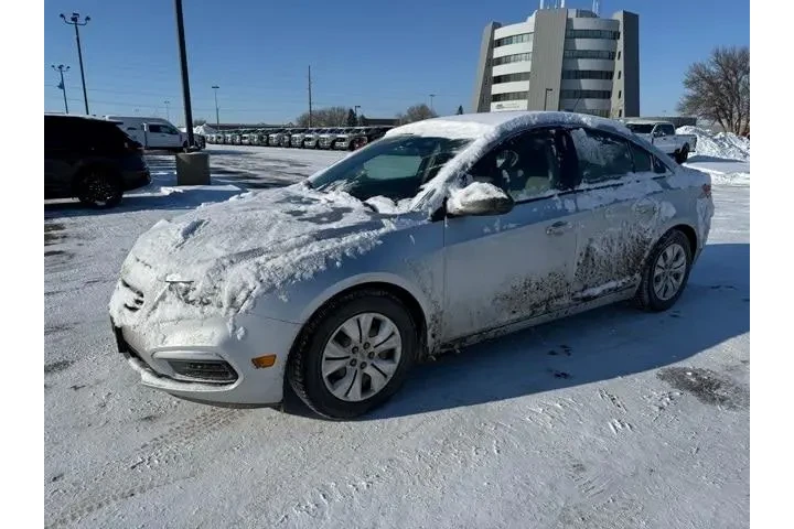 $12000 : Chevrolet Cruze Limited 2016 image 2