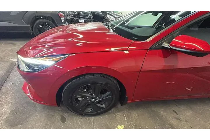 $17501 : Hyundai ELANTRA 2022 SEL 4dr image 9