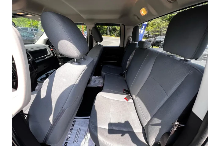 $22900 : Ram 1500 Classic 2019 4x4 Tr image 6