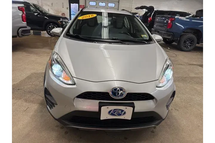 $16999 : Toyota Prius c 2018 One 4dr image 2