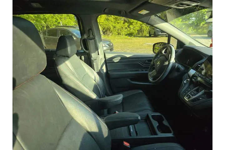 $32750 : Honda Odyssey 2023 Sport 4dr image 3