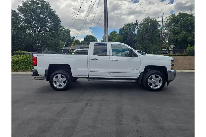 $39995 : Chevrolet Silverado 2500HD 2 image 2