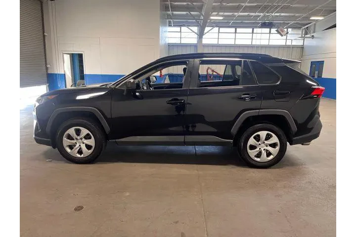 $24937 : Toyota RAV4 2021 AWD LE 4dr image 6