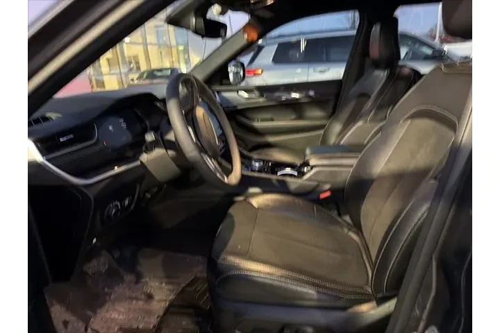 $31158 : Jeep Grand Cherokee 2023 4x4 image 6