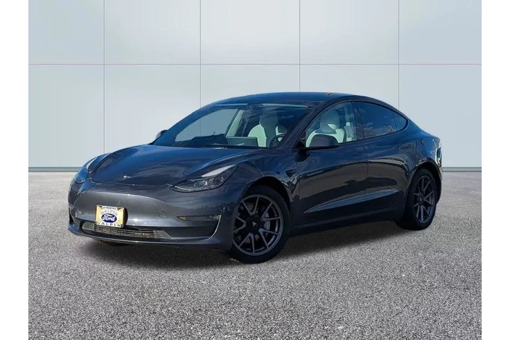 $22775 : Tesla Model 3 2022 AWD Long image 1