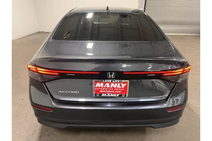 $24973 : Honda Accord 2023 EX 4dr Sed image 4