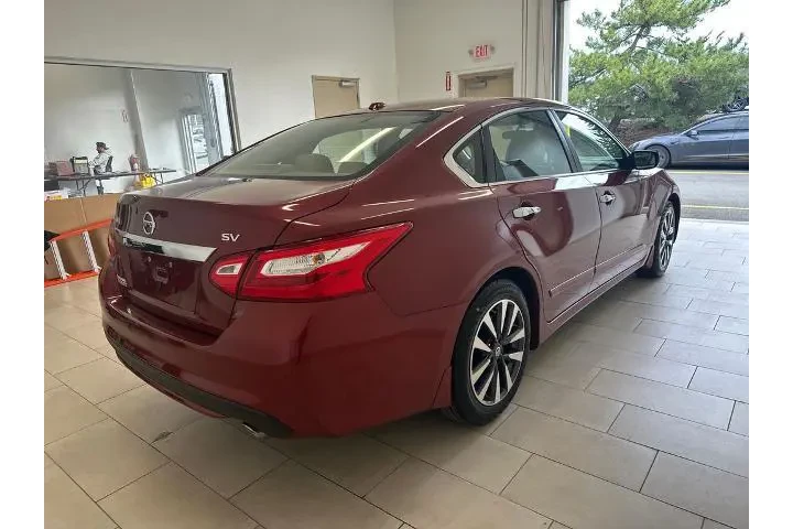 $15990 : Nissan Altima 2017 2.5 SV 4d image 7